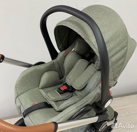 Коляска 3в1(новая) LuxMom V9