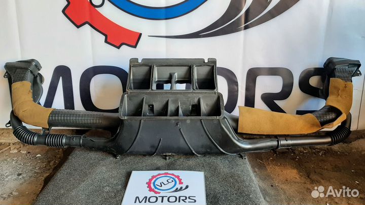 Воздуховод торпедо Toyota Avensis AZT250