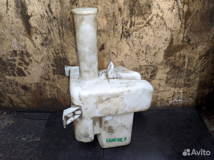 Бачок омывателя Mitsubishi Lancer 7 (бачки)