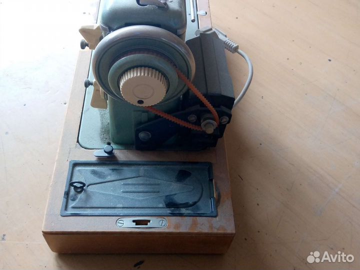 Швейная машинка veritas