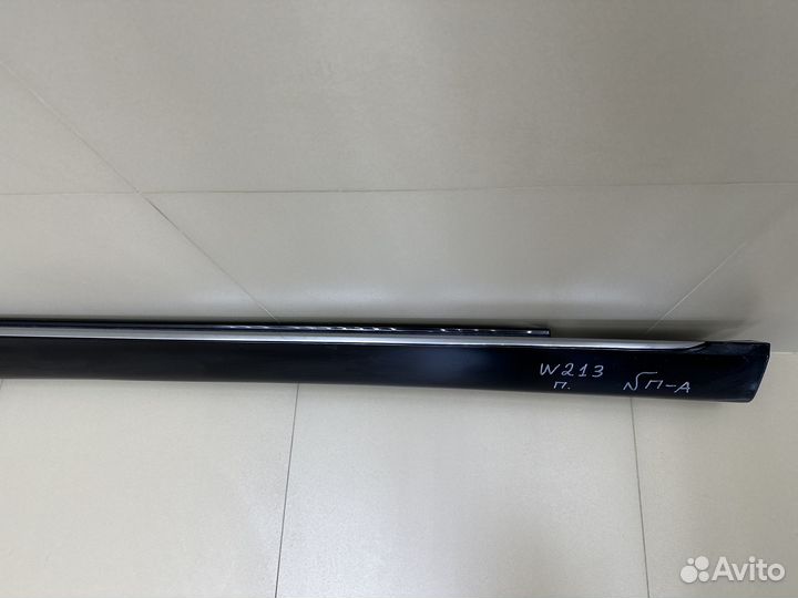 Накладка порога правая Mercedes E-Class W213