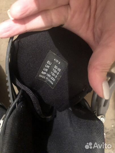 Роликовые коньки