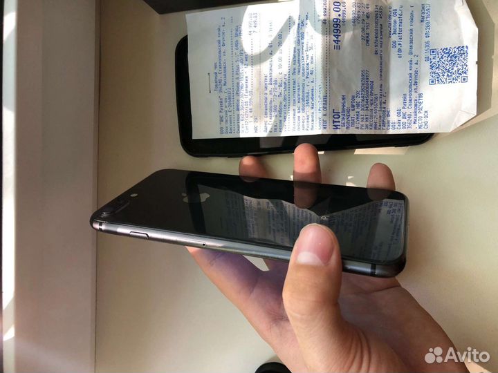 Телефон iPhone 8 plus