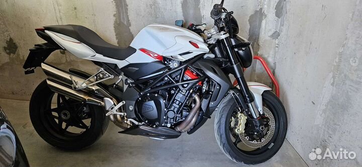Mv agusta brutale 1090r
