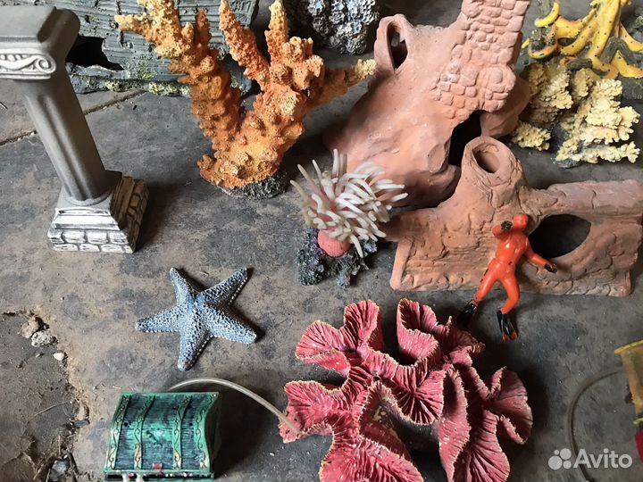 Украшения для аквариума