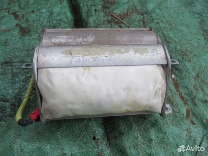 Подушка безопасности в торпеду митсубиси галант 8