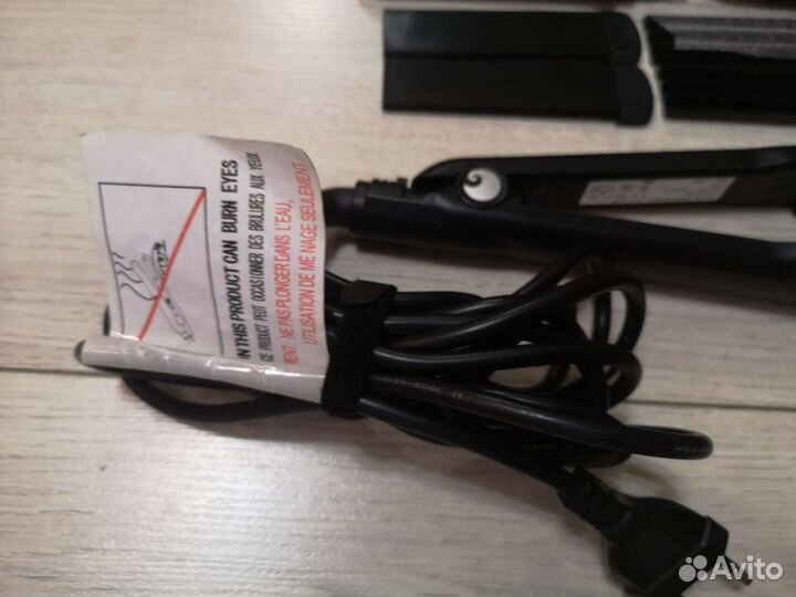 Выпрямитель для волос новый