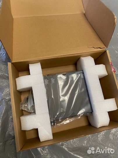 Siemens Ruggedcom RS8000 TNC-HI-MM-MS-XX