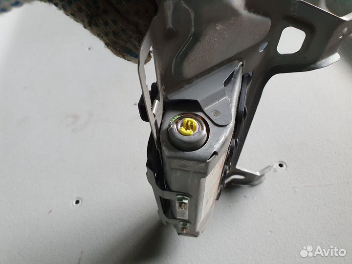 Подушка безопасности коленная лансер10