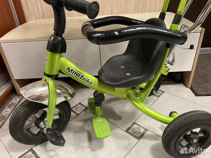 Трехколесный велосипед