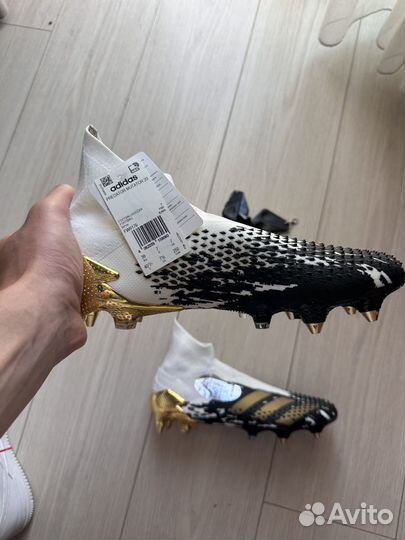 Футбольные бутсы adidas predator mutator 20