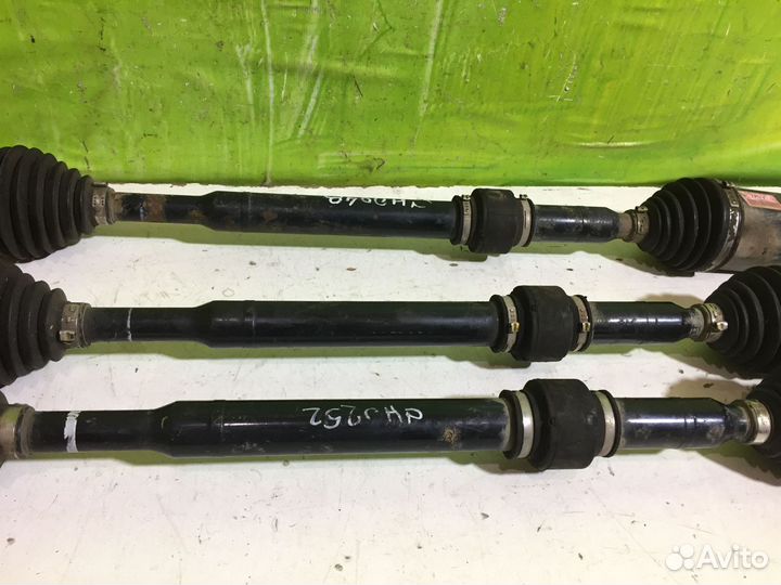 Привод передний правый Chevrolet Cruze 13386317