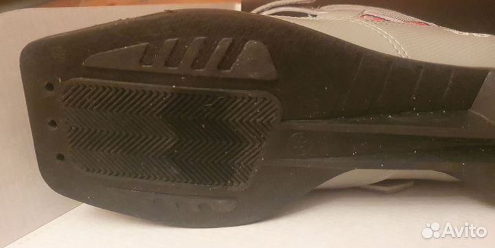 Детские лыжные ботинки для беговых лыж