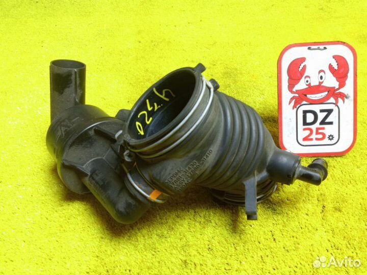 Патрубок воздушного фильтра передний Lexus