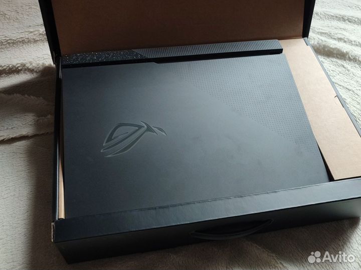 Ноутбук asus ROG strix