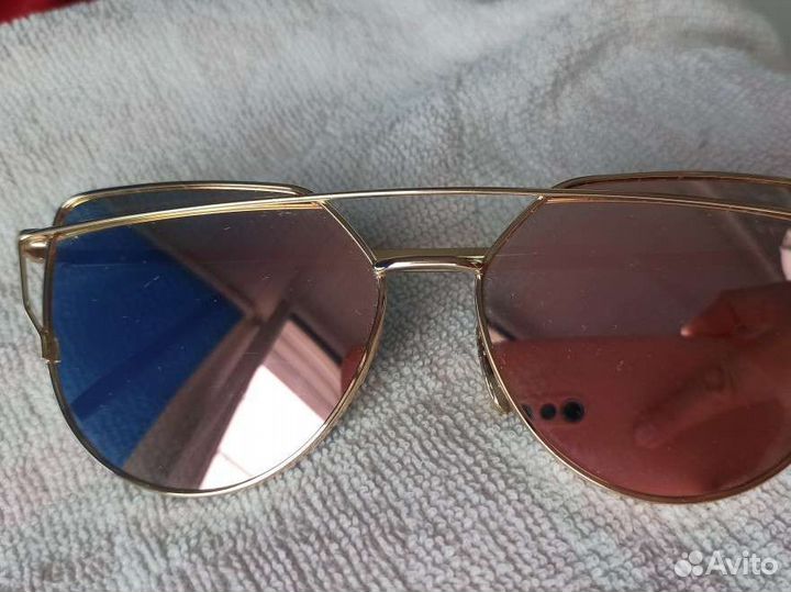 Очки солнцезащитные