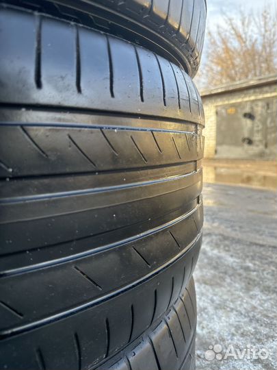 Kumho Ecsta PS71 285/40 R21