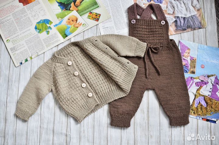 Костюм детский вязаный на 3-6 мес