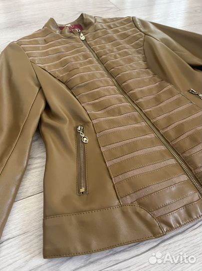 Меховая жилетка из лисы