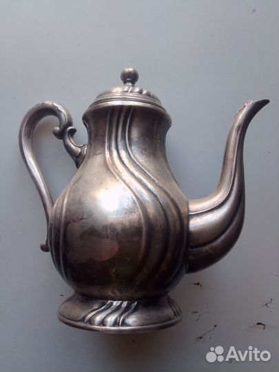 Антикварный кофейник, чайник