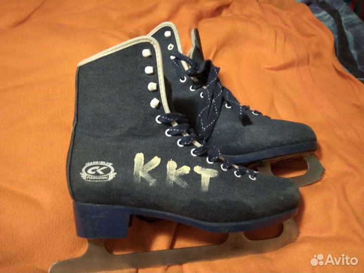 Коньки фигурные 41размер