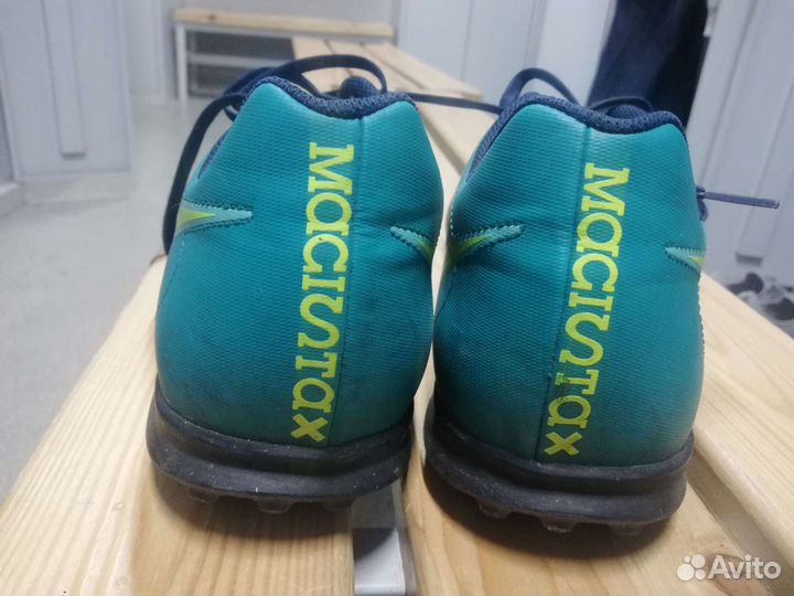 Футбольные бутсы Nike 43