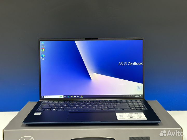 Asus ZenBook 15.6 IPS Core i7 10th 16G озу SSD512g