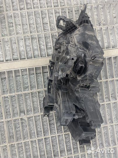 Фара правая Фольксваген поло 2021год