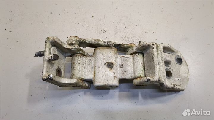 Петля двери Ford Transit, 2005