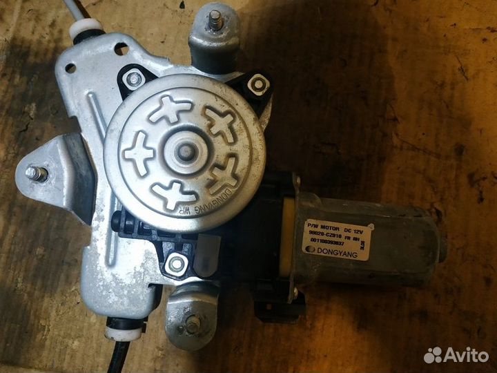 Стеклоподъемник передний правый Ssang Yong Actyon