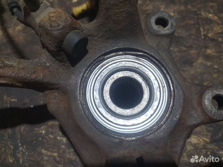 Кулак передний левый Renault Kangoo I (1997—2003) 1, I