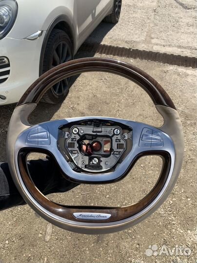 Руль оригинальный Mercedes Benz w222