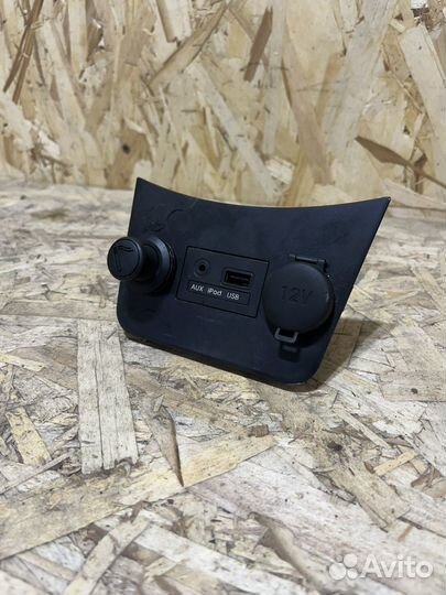 Блок Usb / Aux hyundai solaris 1