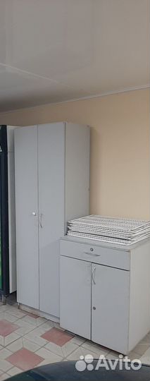 Шкафы и стол