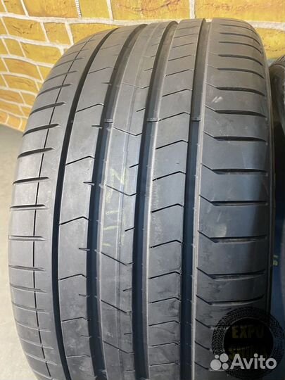 Pirelli P Zero PZ4 315/35 R21