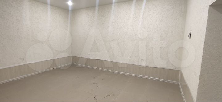 Помещение, 24м2, новый ремонт, первая линия