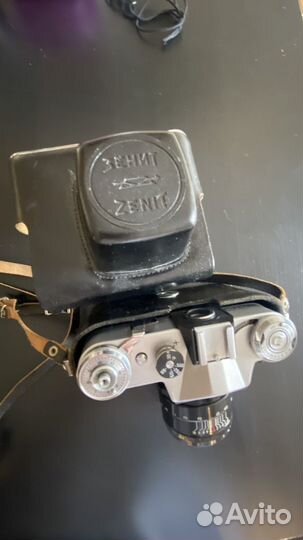 Плёночный фотоаппарат zenith e