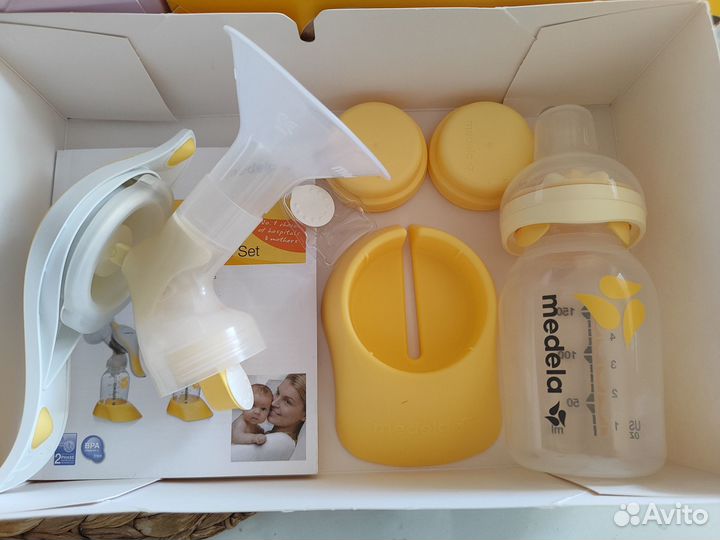Молокоотсос Medela ручной