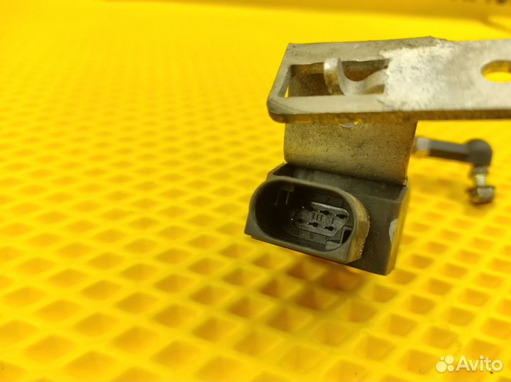 Датчик дорожного просвета задний правый Bmw 523I