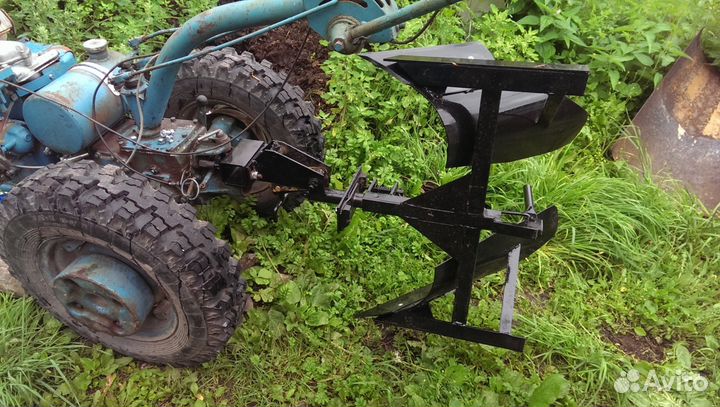 Продаю оборотный плуг для мотоблока Агрос, мтз