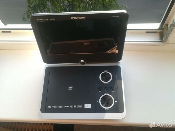 Портативный dvd проигрыватель с 9