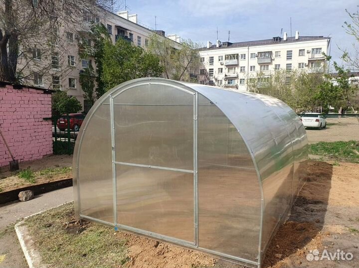 Теплица из поликарбоната