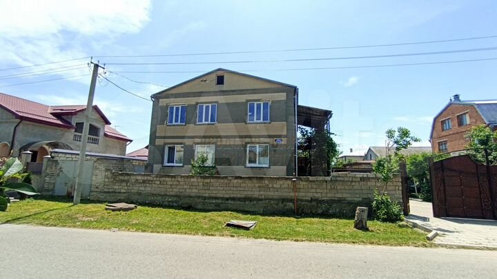 Дом 330 м² на участке 8 сот.