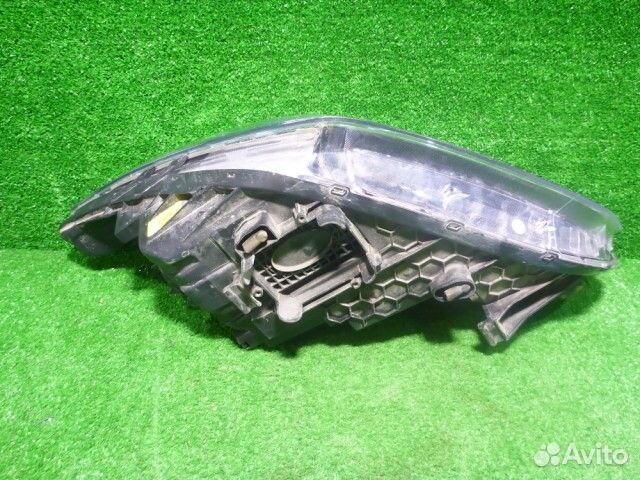 Фара правая Hyundai Santa Fe с 2012г