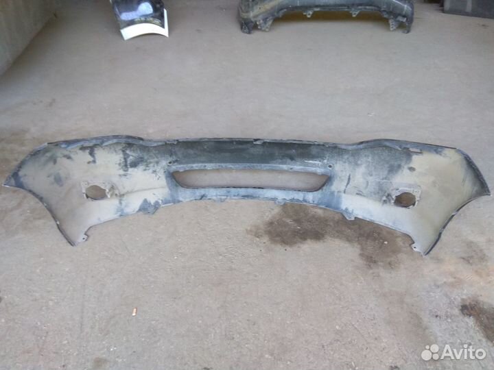 Бампер передний Toyota Venza 521190t011