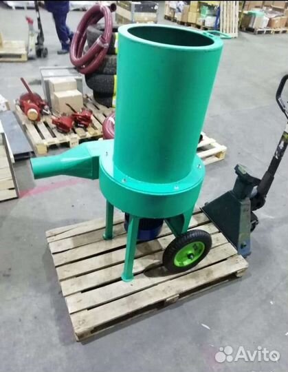 Измельчитель сена, соломы, травы