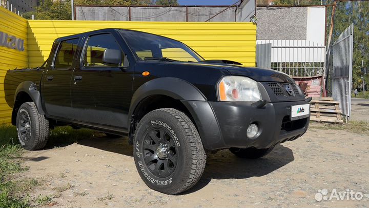 Nissan NP300, 2010