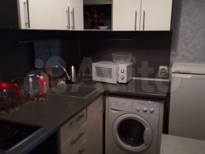 2-к. квартира, 33 м², 1/9 эт.