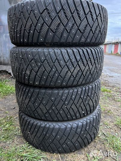 Goodyear Ultragrip Ice Arctic 205/55 R16