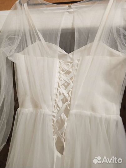 Свадебное платье